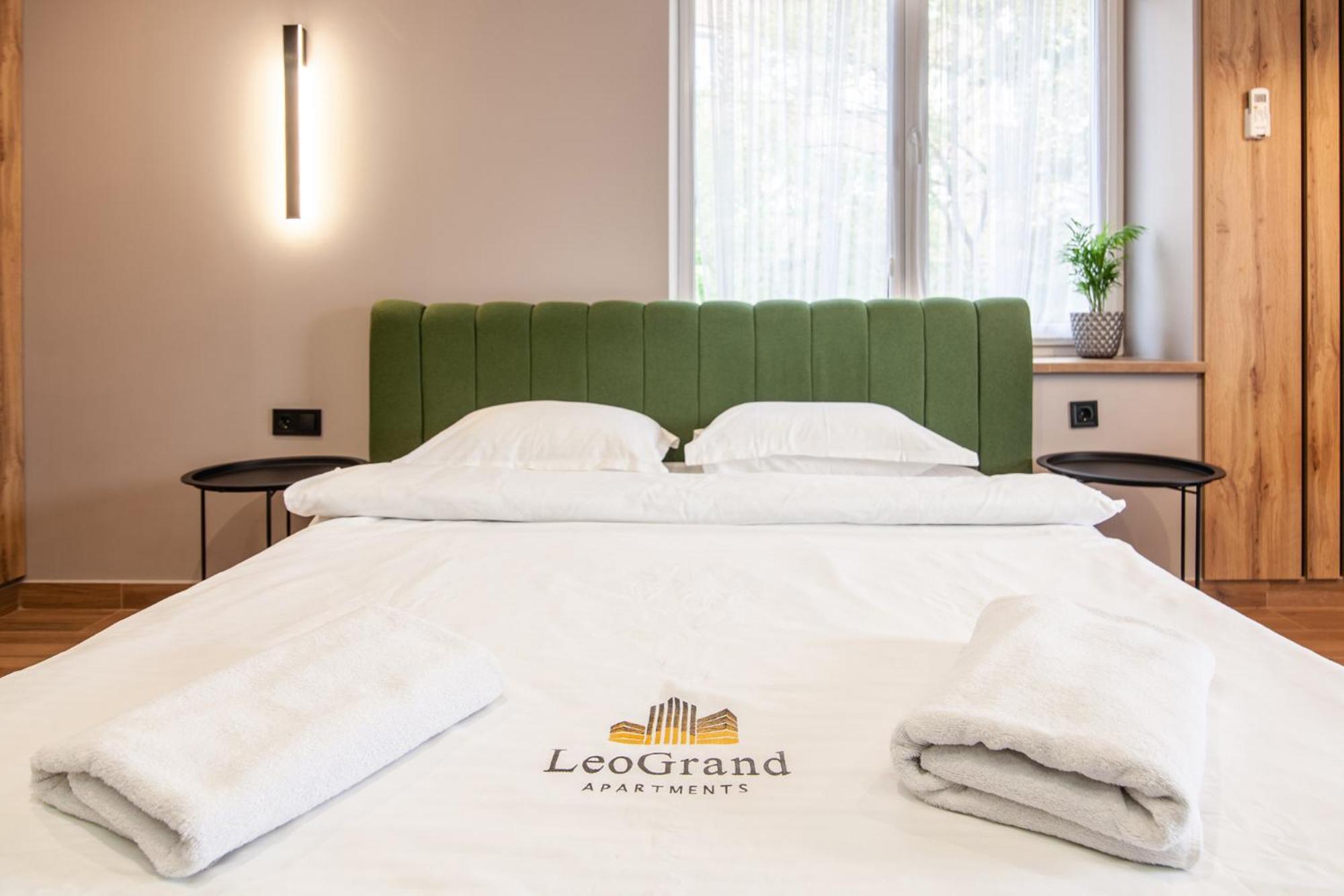 Апартаменти Leogrand On Shevchenka 38/1 *
