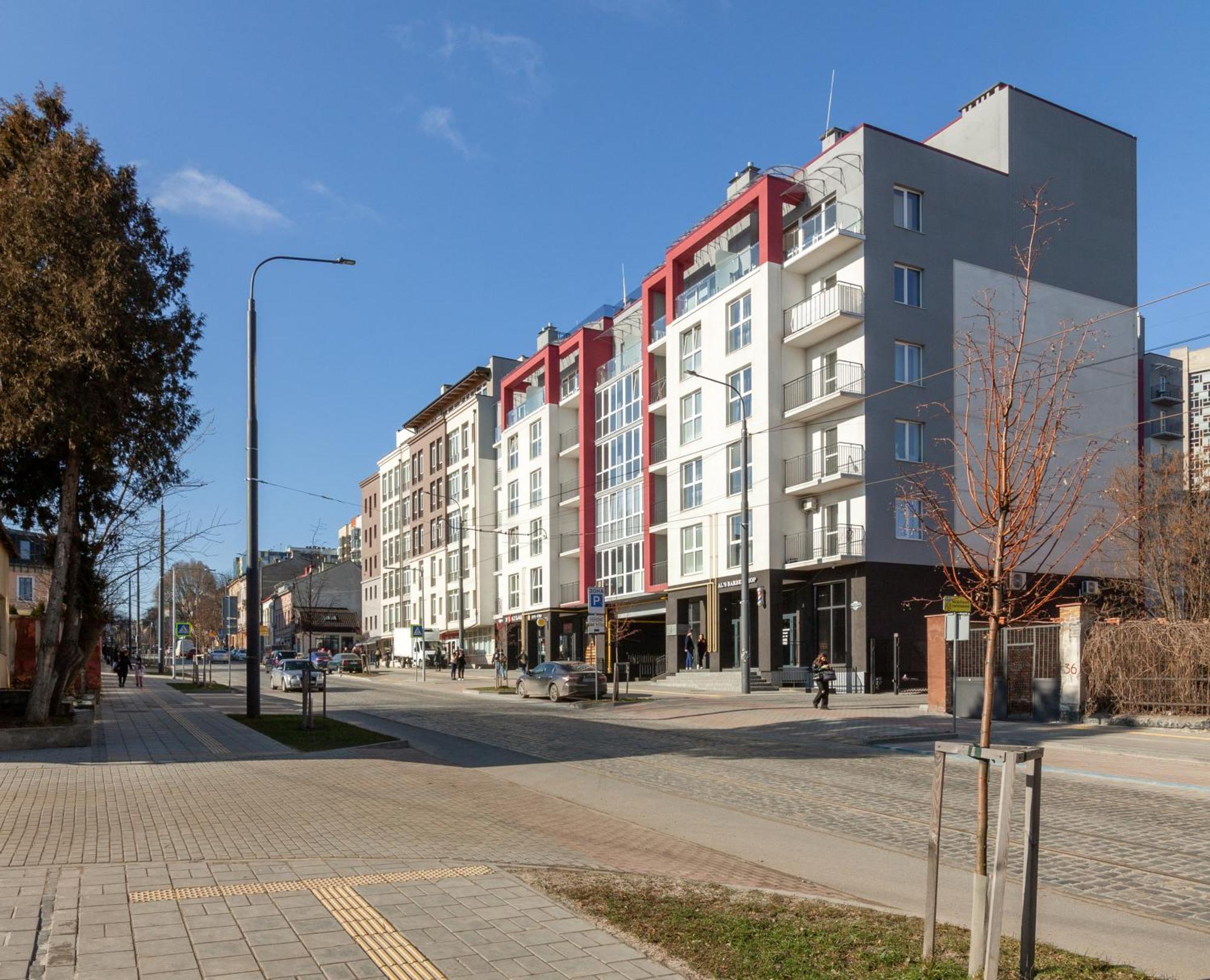 Leogrand On Shevchenka 38/1 *